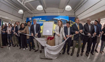 Sandro Mabel entrega escola Sesi Senai em Mineiros e recebe título de Cidadão Mineirense
