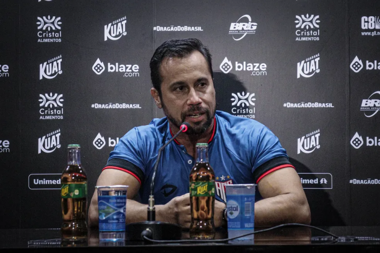 Anderson Gomes elogia atuação e diz que Atlético-GO esteve perto da vitória contra o Cuiabá