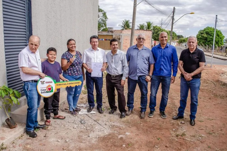 Programa Casa Solidária de Mineiros entrega as primeiras 45 casas