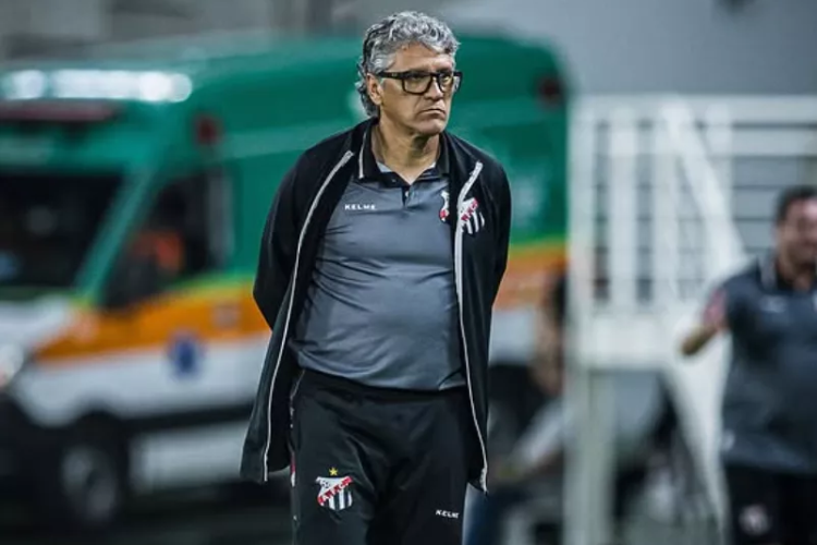 Série C: Anápolis demite o treinador Ângelo Luiz