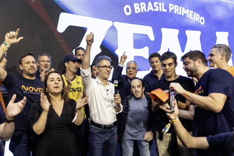 ‘Vamos chegar a Brasília para varrer o PT do mapa’, diz Zema ao se lançar pré-candidato ao Planalto