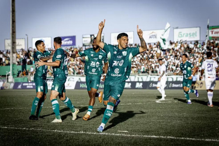 Rio Verde assegura acesso e três clubes seguem na briga pela última vaga no Goianão